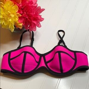 Vsha Pink Black Bikini Top - Sz small SW2067
